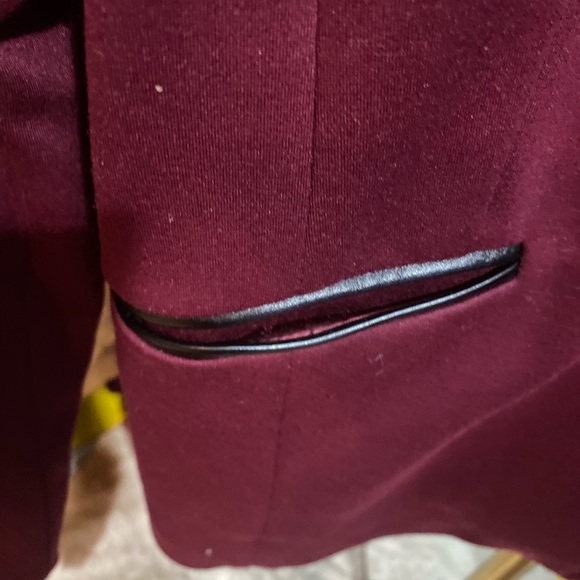 Burgundy jacket with black faux leather lapels and pocket trim - Picture 2 of 4